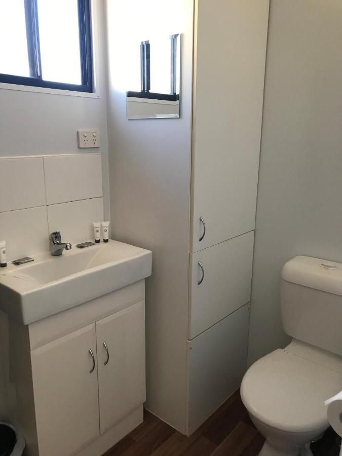 Australian Hotel Winton Budget Hotel Accommodation Zewnętrze zdjęcie